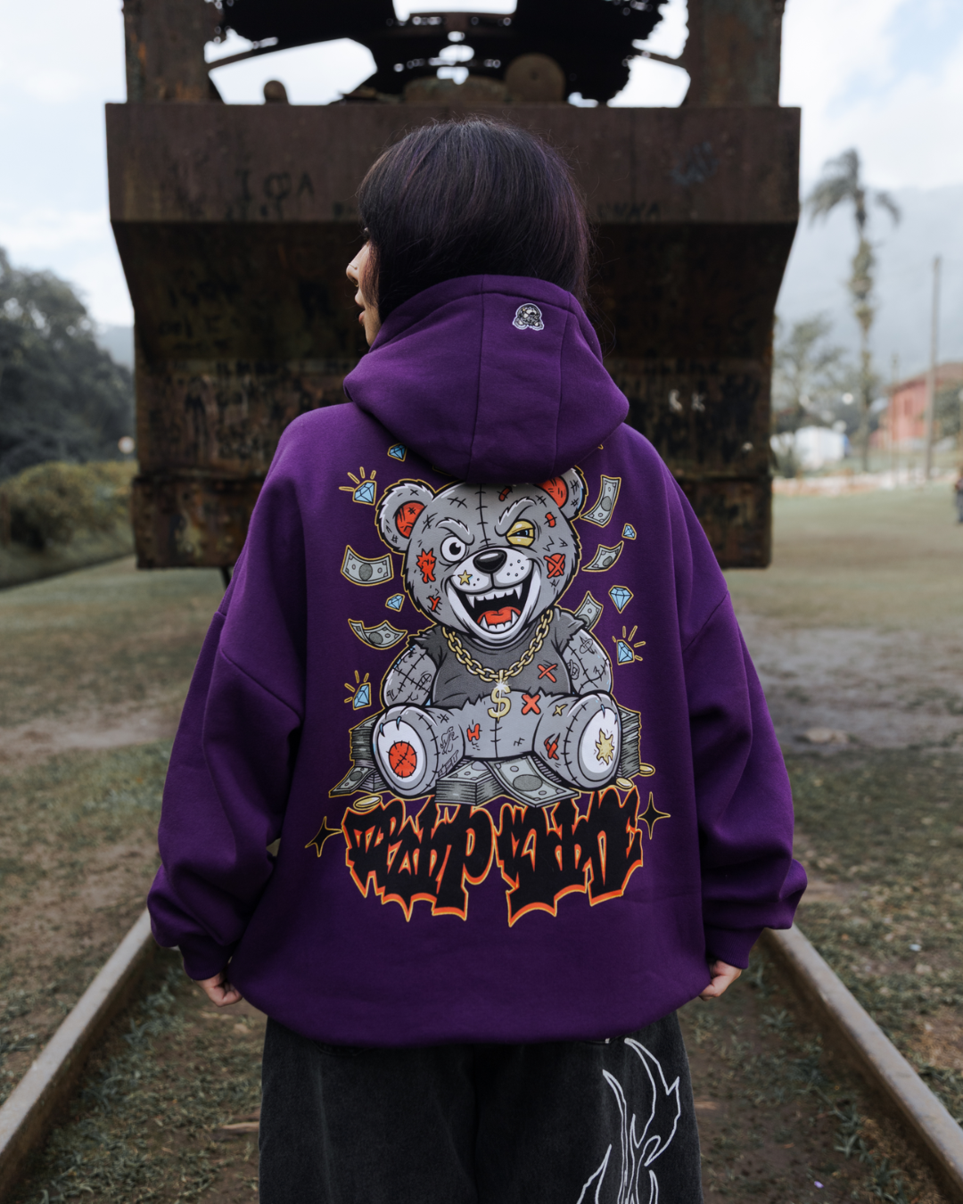 BANNER STREETWEAR