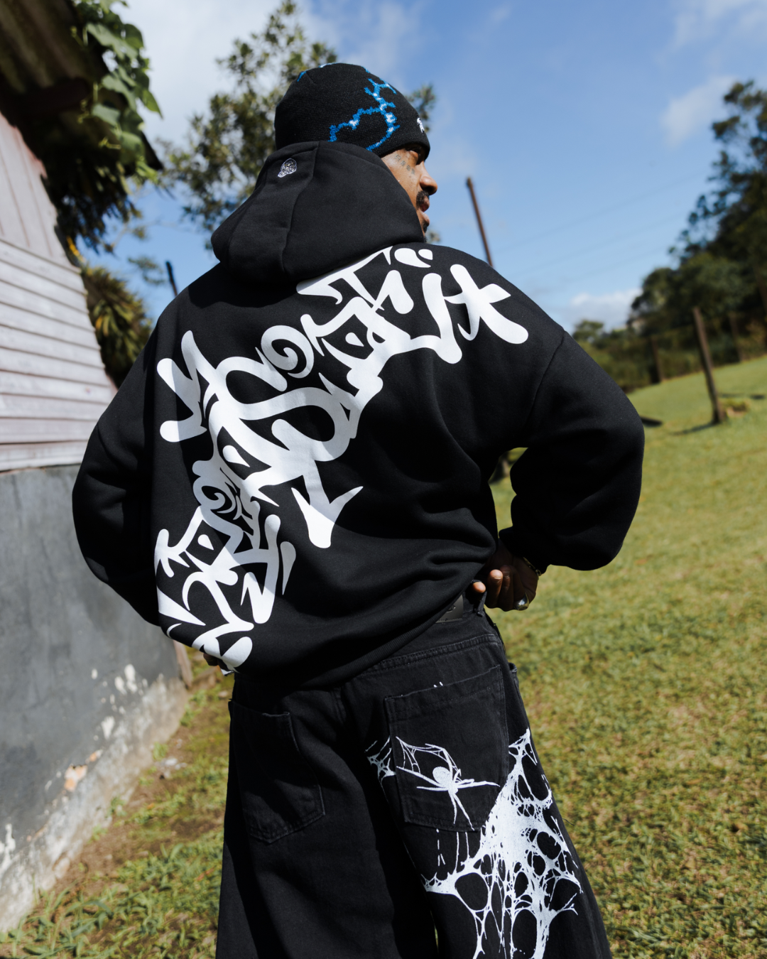 BANNER STREETWEAR